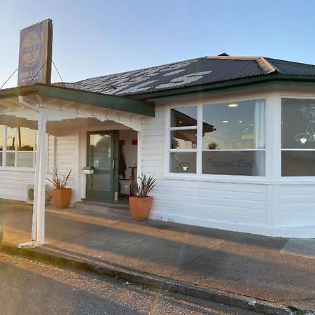 Hokitika Pioneer Hotel Exterior foto