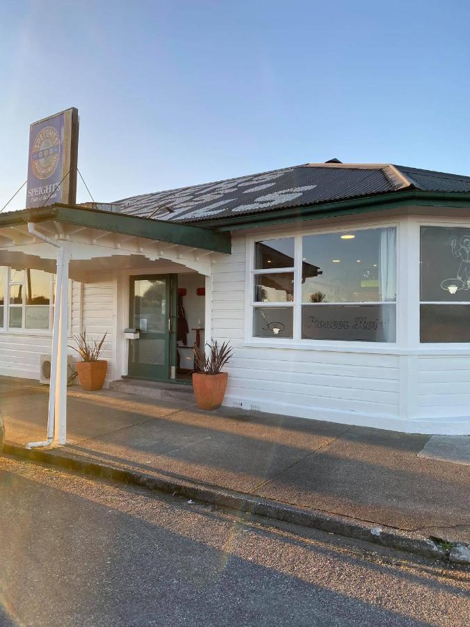Hokitika Pioneer Hotel Exterior foto